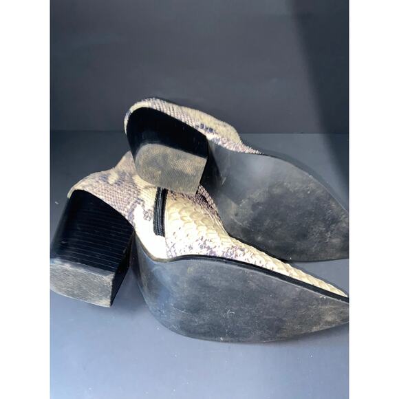 Winter Season Tribal Indie Retro Boho Animal Print Boots Snakeskin Western Shoes - Picture 4 of 4